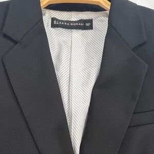 Zara Women's Black Blazer